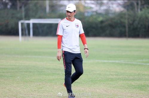 足坛名记爆料视频最新版,揭秘足坛风云人物幕后故事 第2张 足坛名记爆料视频最新版,揭秘足坛风云人物幕后故事 第2张